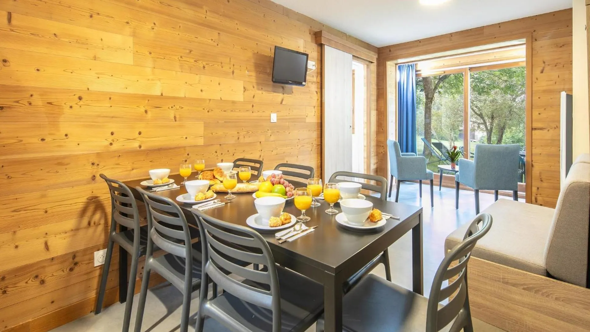Holiday home 2 Room Apartment 4 People 1 Baby Floor Saint-Leger-les-Melezes
