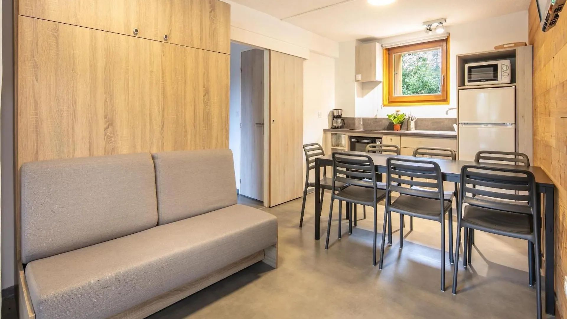 2 Room Apartment 4 People 1 Baby Floor Saint-Leger-les-Melezes France
