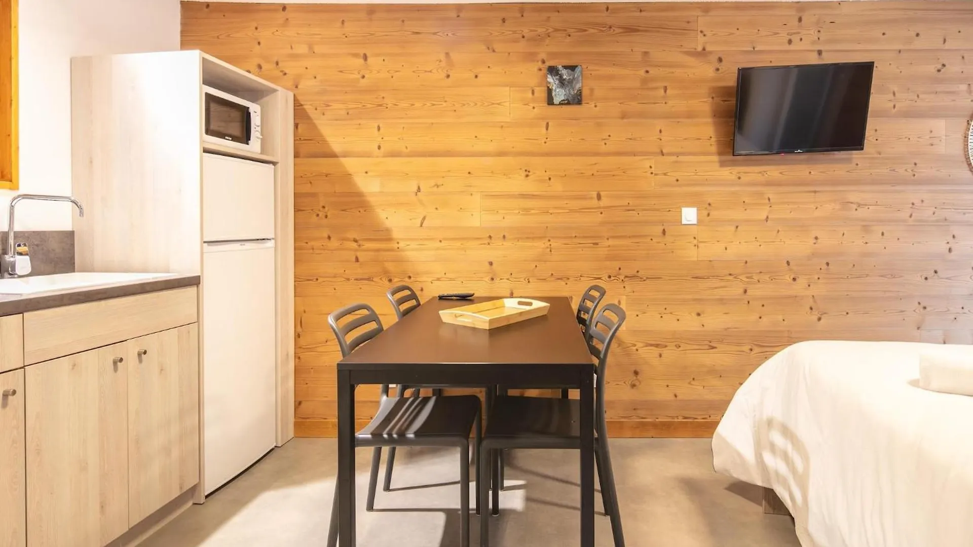 Holiday home 2 Room Apartment 4 People 1 Baby Floor Saint-Leger-les-Melezes